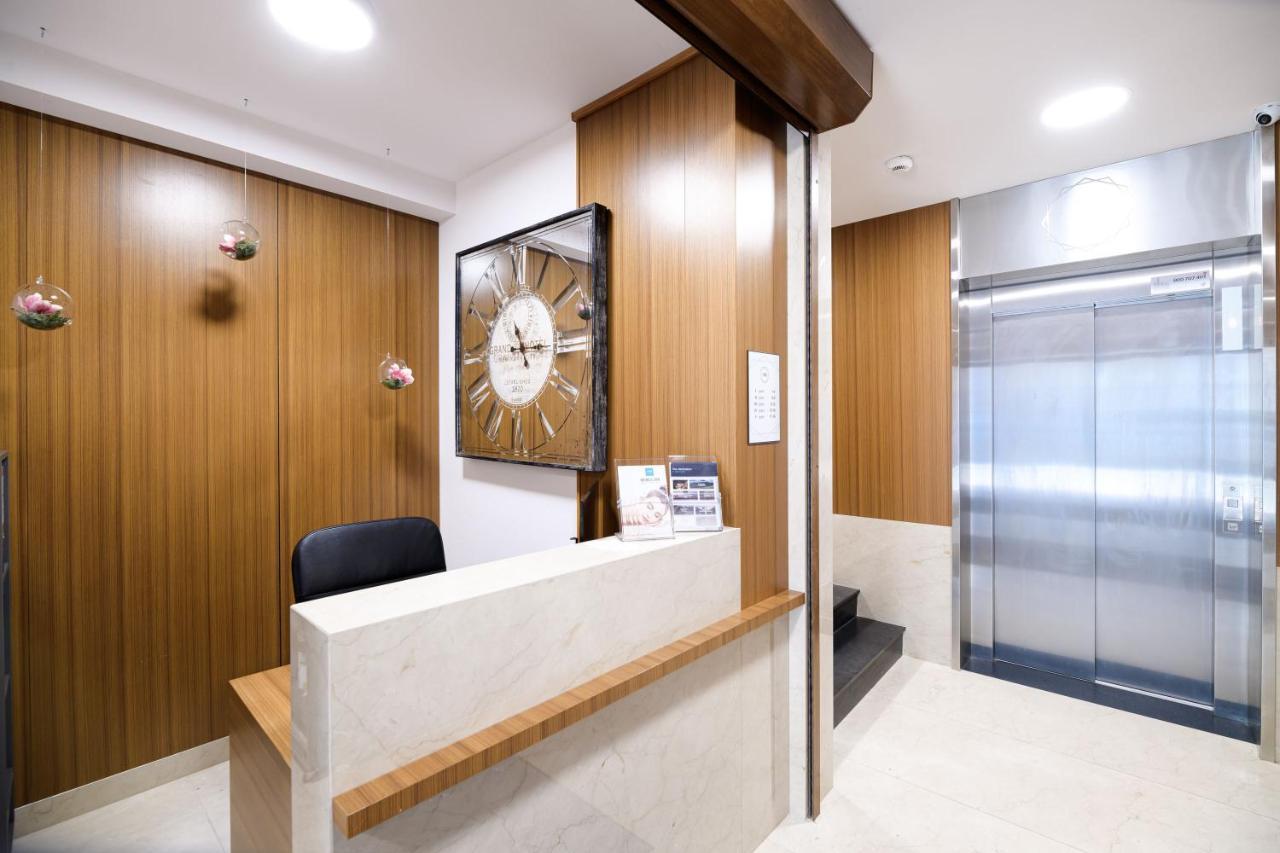 Aparthotel Inspire Miodova Residence Cracovie Extérieur photo